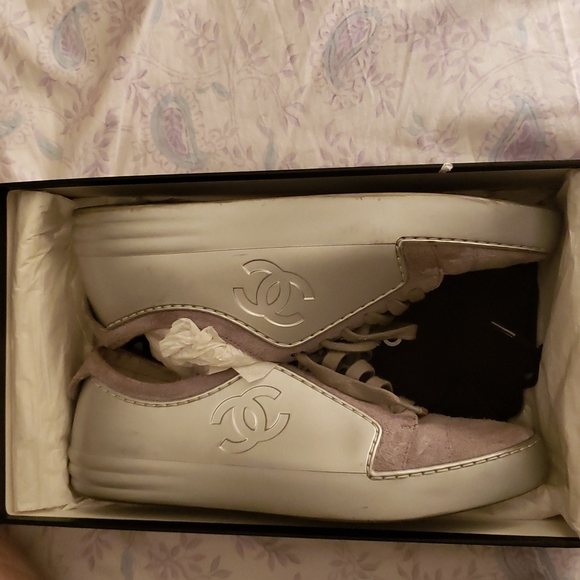 Women Chanel sneaker - Picture 4 of 5